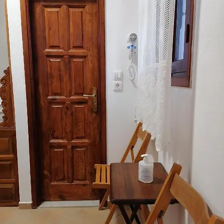 Kalliopis * Olympos (Karpathos)